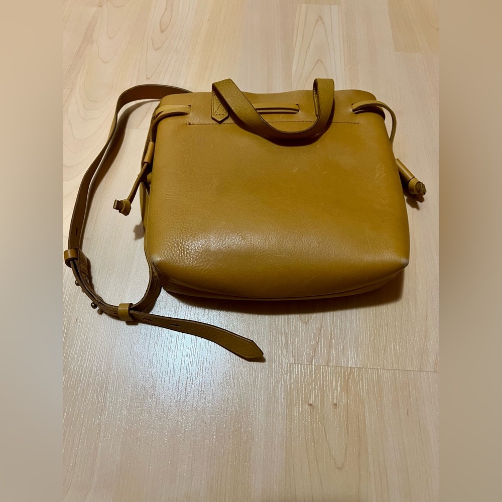 Madewell Small Transport Crossbody in Mustard Yellow - Picture 5 of 6